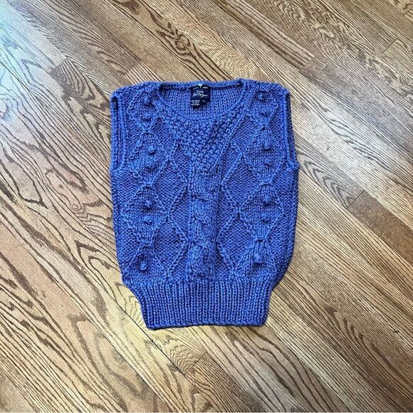 Vintage Lady Ballymoor Hand-knit Sweater Vest / Sweater Tank - Purple - Picture 2 of 9